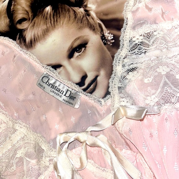 💎 🌹 💎• 🫦 Christian DIOR x Sweet Slumber Vibes 🫦 - Picture 1 of 12